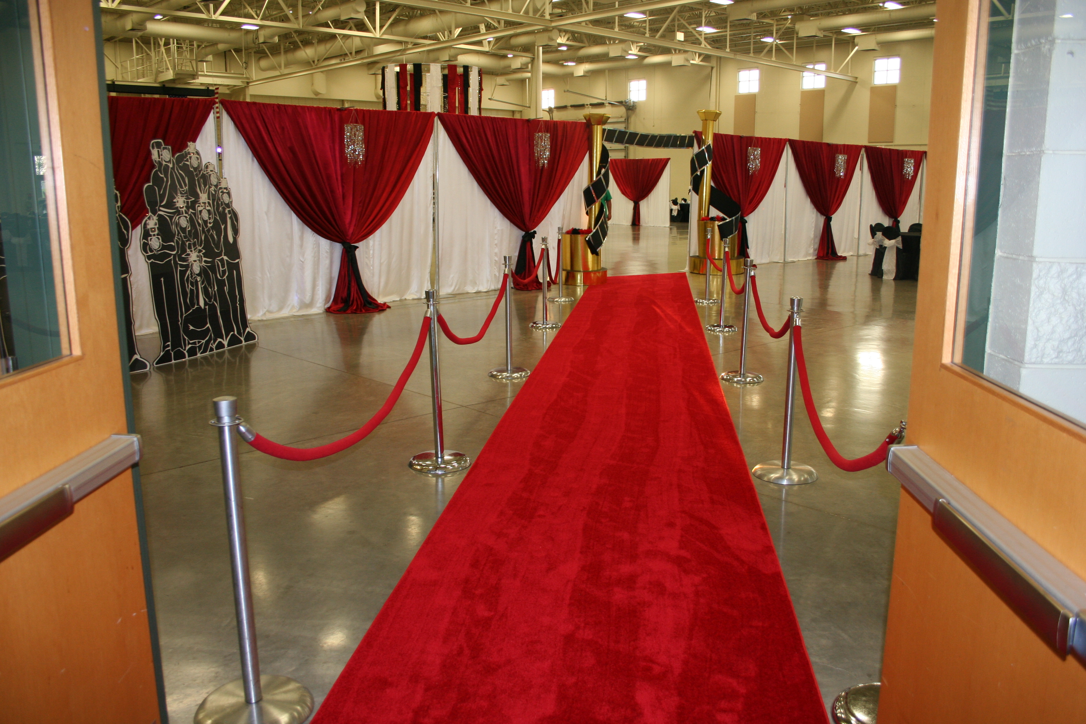 024.JPG (3456×2304) Prom decor, Red carpet theme, Red carpet theme party